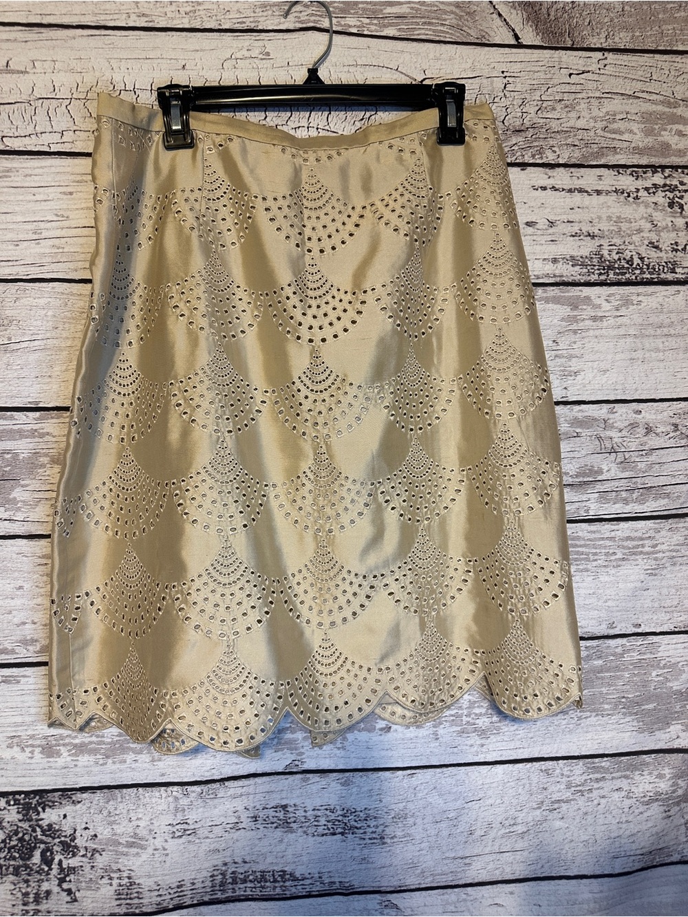Talbots 100% Pure Silk Embroidered Eyelet Scallop Hem Skirt Size 14